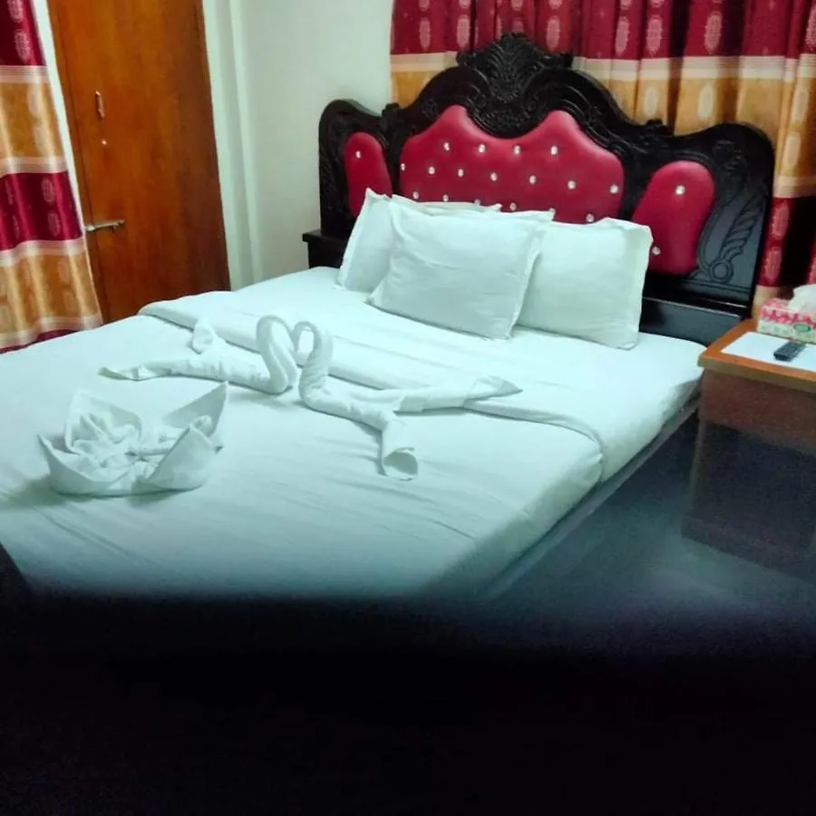 Bed & Breakfast Hotel Crown Plaza Inn Dhaka